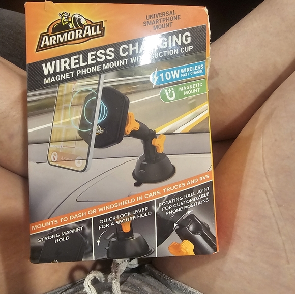Wireless charging phone mount - Picture 1 of 2